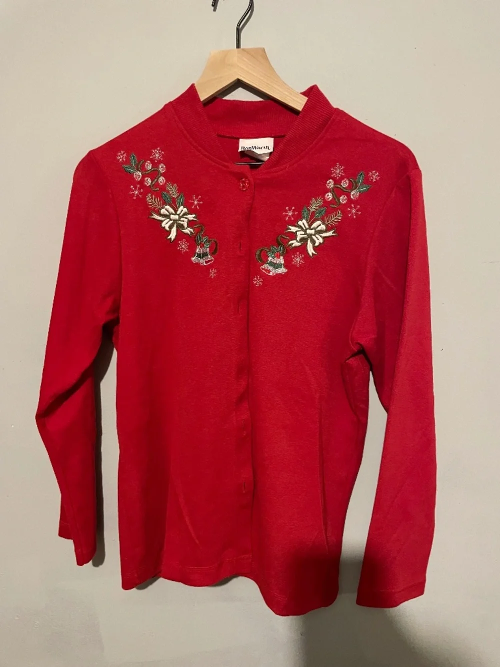 Bonworth women’s  XS red cardigan sweater with beautiful appliqué